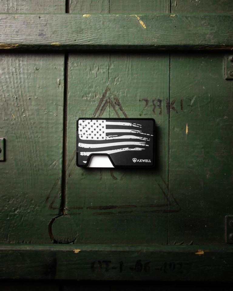 Bifold vs Trifold Wallet: Which Structure Fits Your Carry?