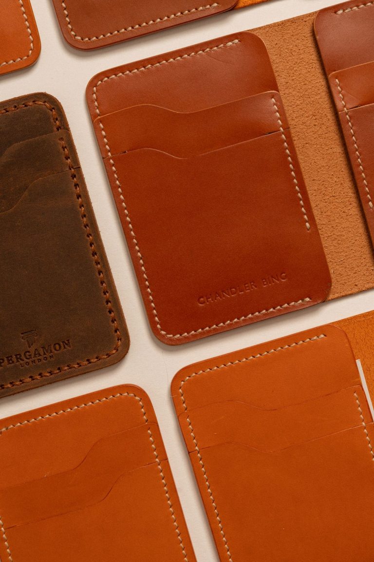 5 Red Flags When Sourcing a Wallet Manufacturer