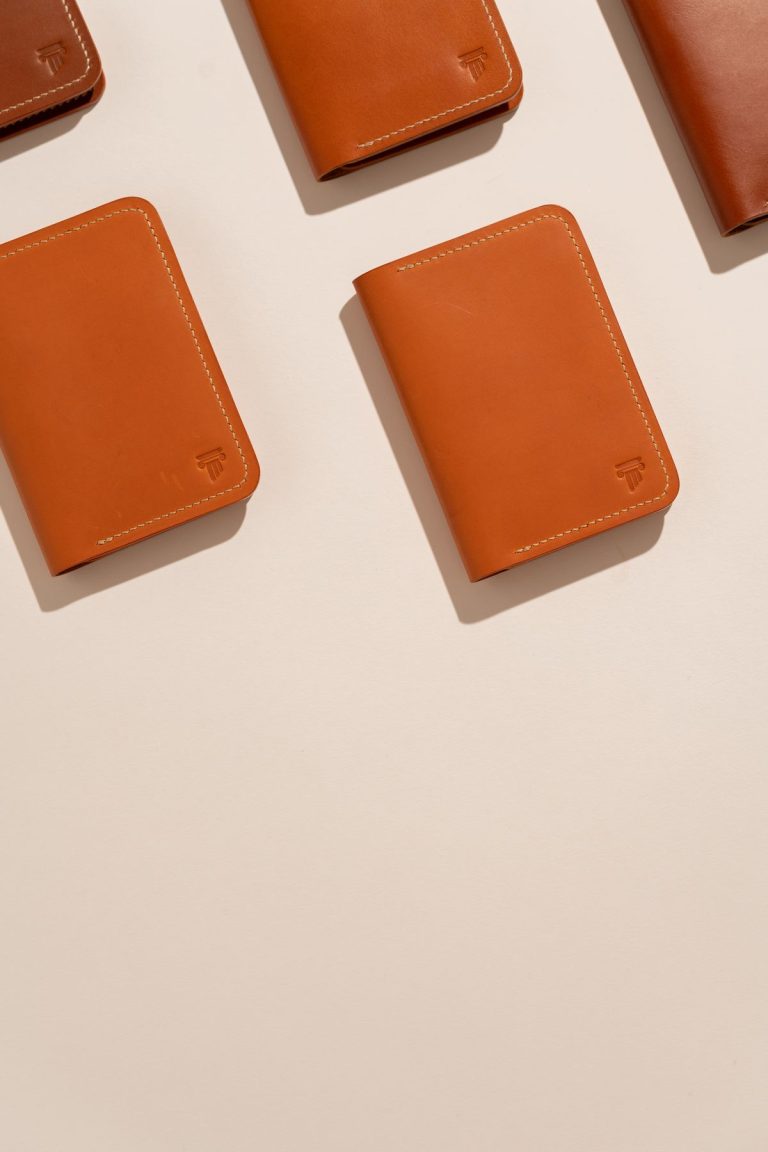 Card Holder vs Wallet: Which One Should You Carry?