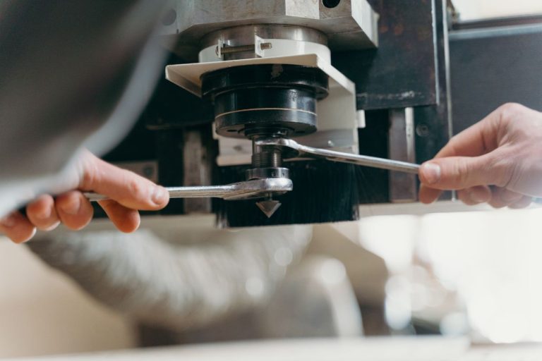 How CNC Machining Makes Better Wallets