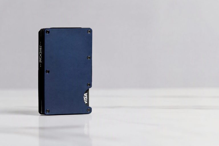 Anodizing Explained: Why Your Aluminum Wallet’s Finish Matters More Than You Think