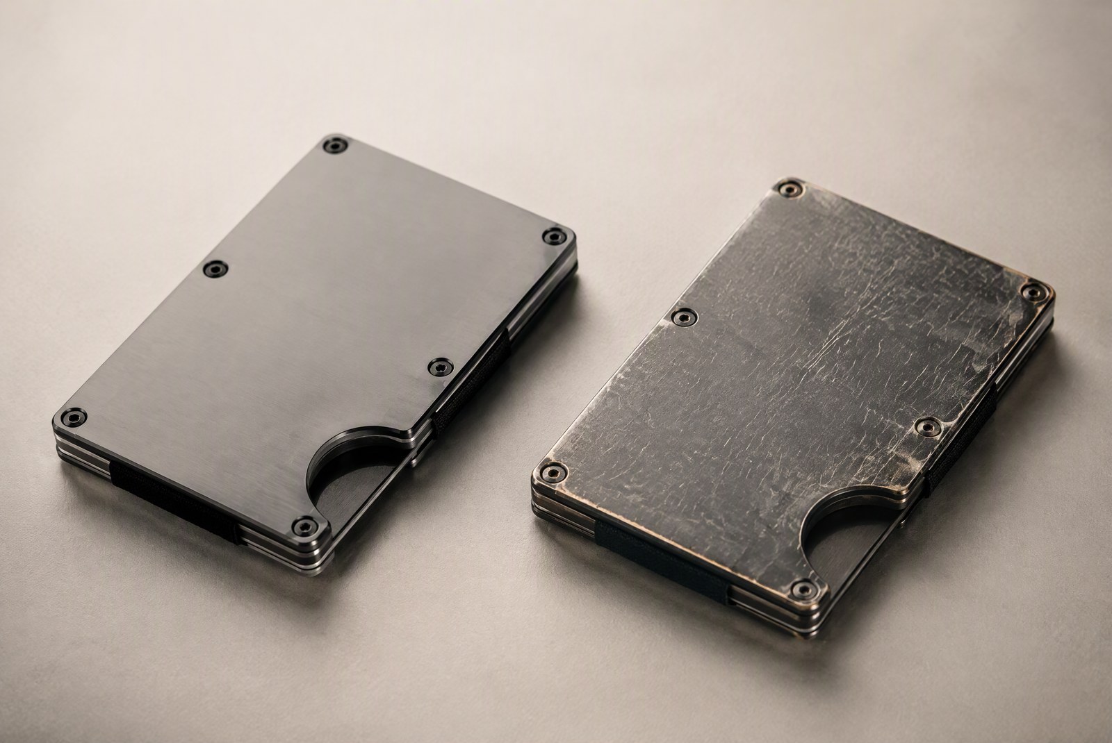 Ridge Wallet card extraction two-hand grip test